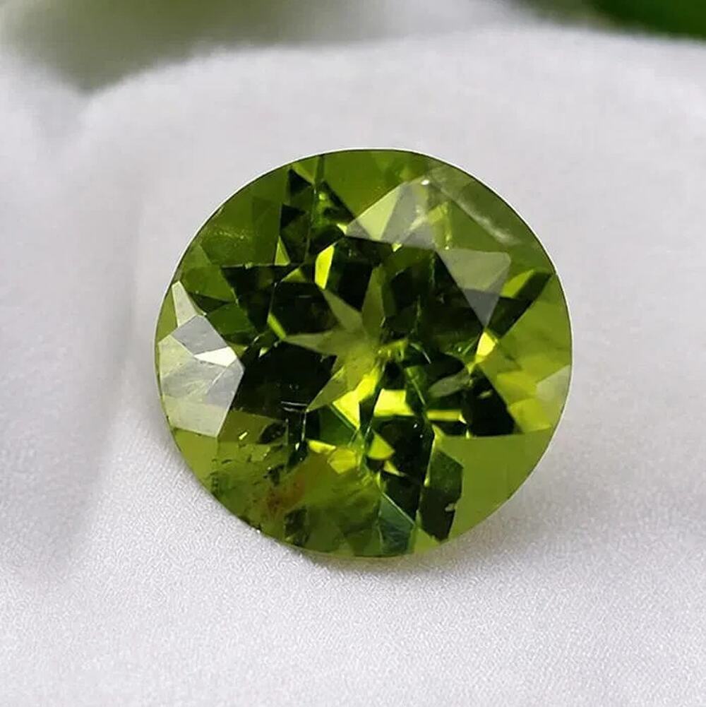 1.33 Ct Natural Peridot Untreated 7x7mm Loose Gemstone
